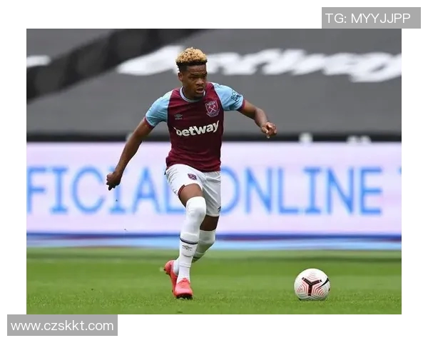 洛佩兹与亚当斯激战正酣谁能在这场对决中笑到最后